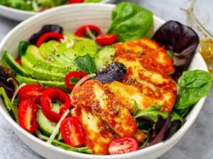 Halloumi avocado salad with tomatoes